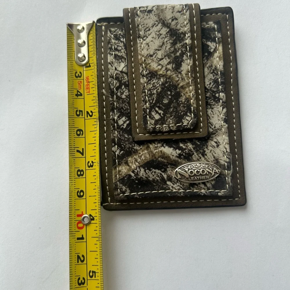 Nocona Men’s Mossy Oak Outdoor Camo Magnetic Money Clip Leather Wallet. NEW